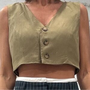 Zara Khaki Buttoned Crop Top